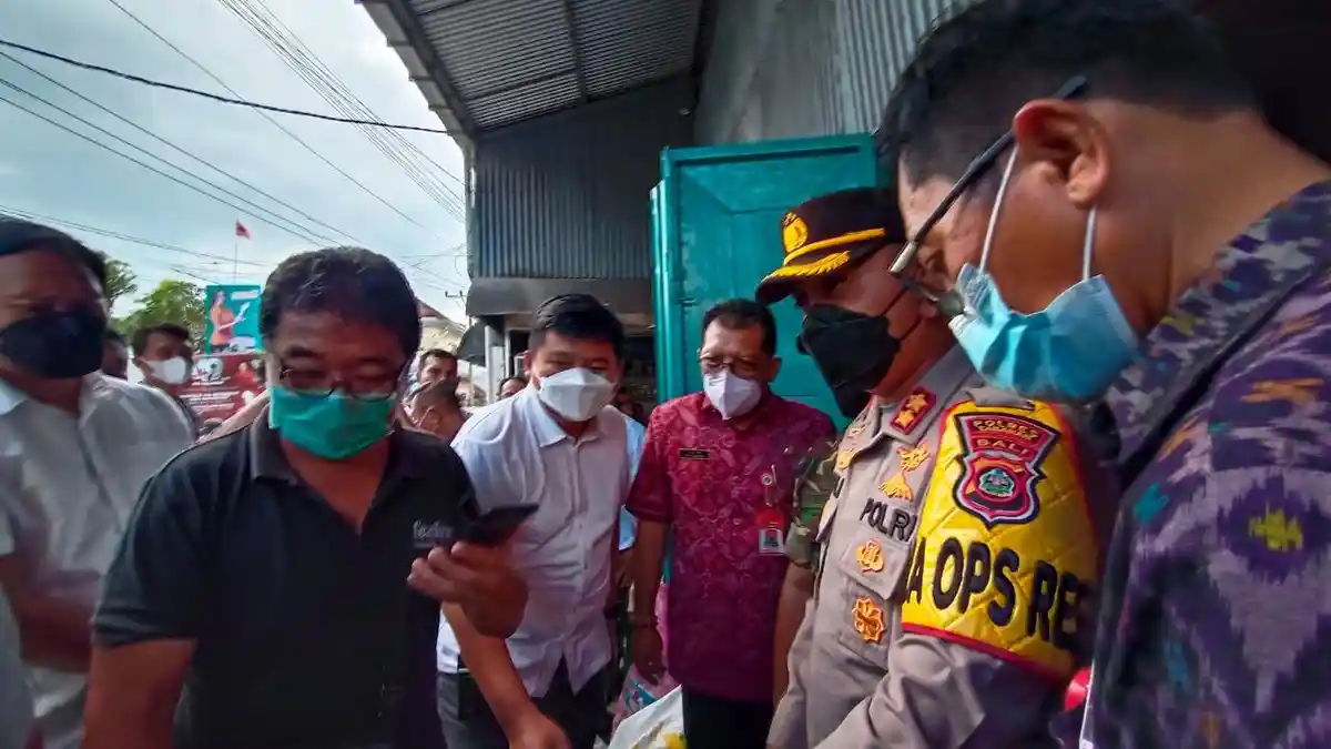 Beli Minyak Goreng Curah Dalam Jumlah Tak Wajar, Diamankan Polisi