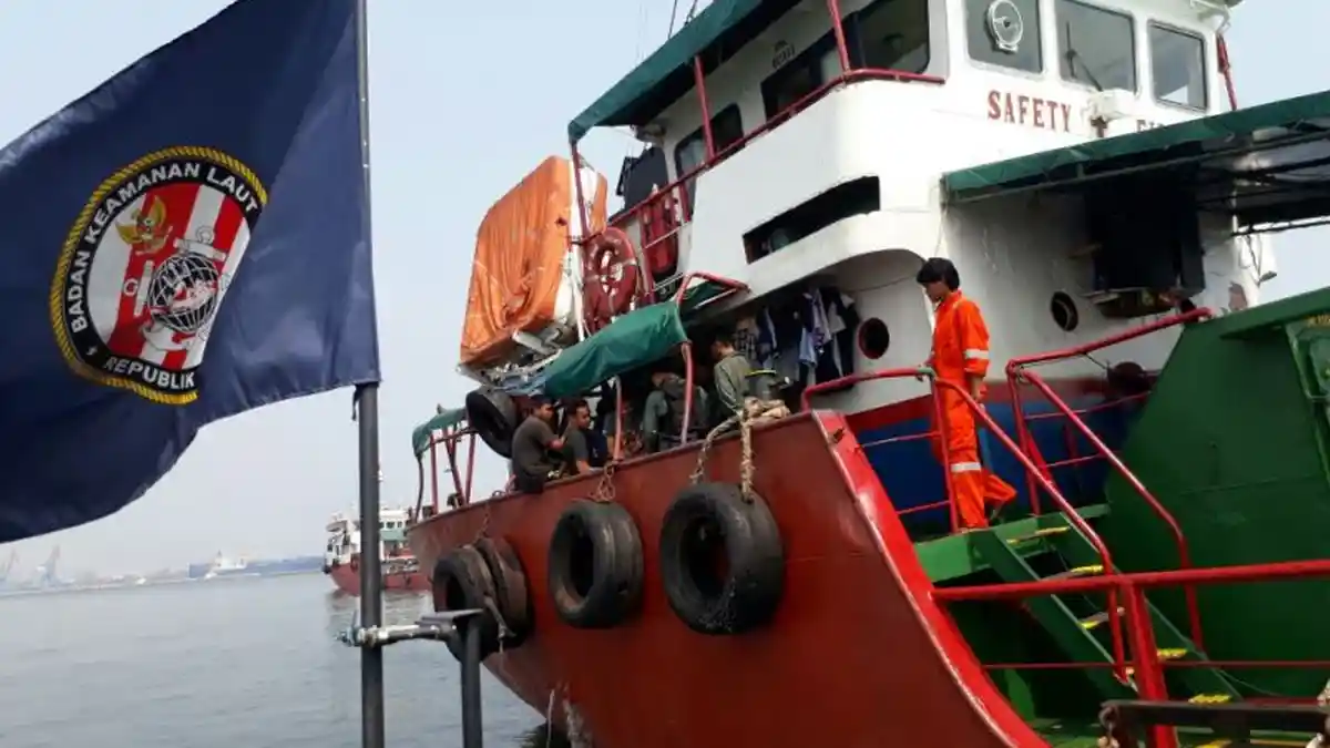 Bakamla Tangkap Kapal Tanker di Perairan Jakarta