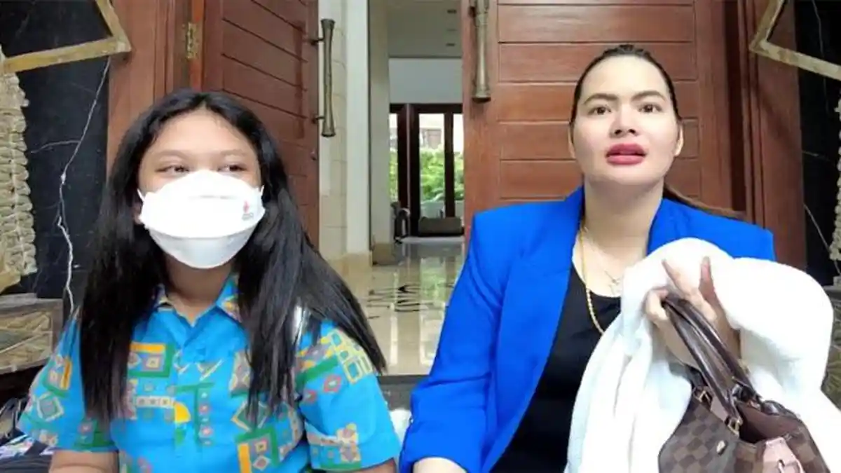 Shyalimar Malik Bangga Putrinya Maju Jadi Kapten Sekolah