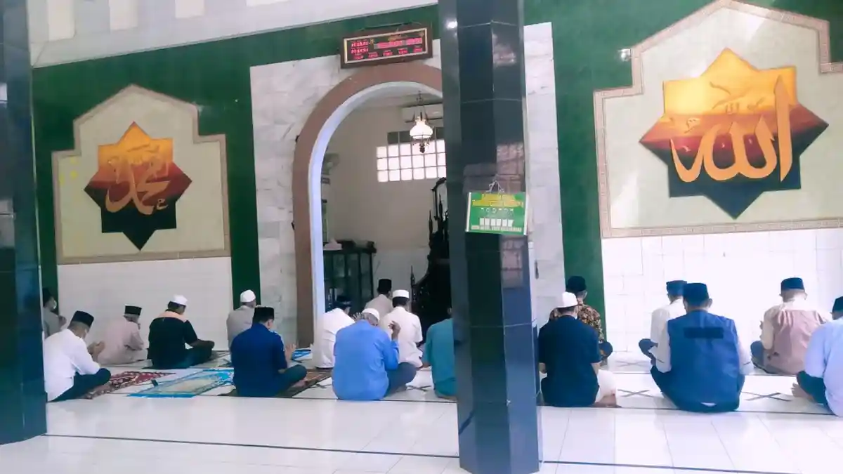 Lurah Lebak Bandung Ajak Seluruh Tempat Ibadah Berdoa Agar Dijauhkan dari Covid-19