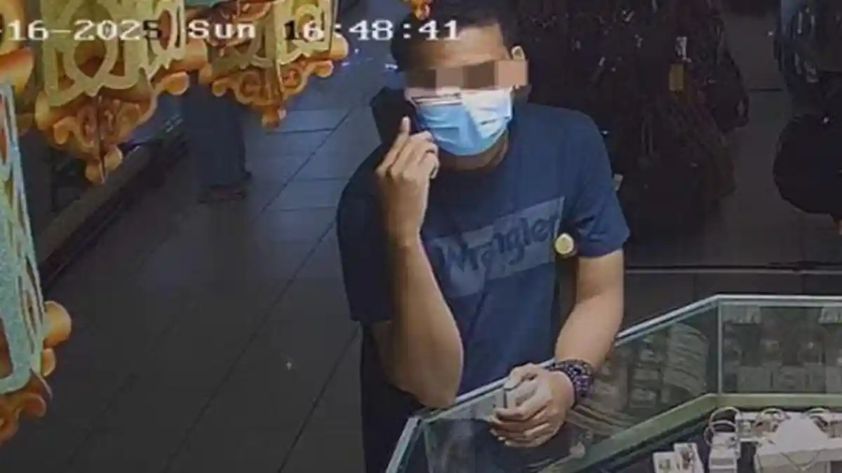 Pencuri Emas Batangan Pakai Emas Palsu Untuk Kelabui Penjual di Surabaya, Korban Rugi Rp 85 Juta