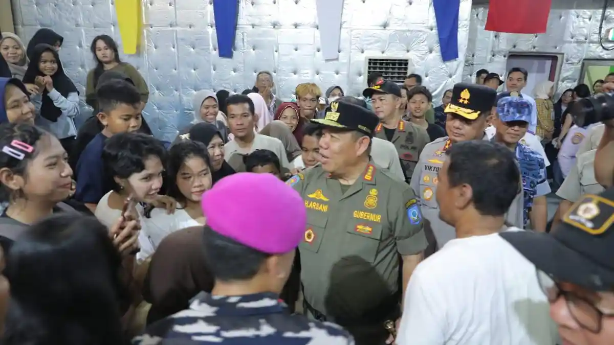 Gubernur Hidayat Arsani Lepas Peserta Arus Balik Idulfitri dari Pelabuhan Tanjung Batu Belitung
