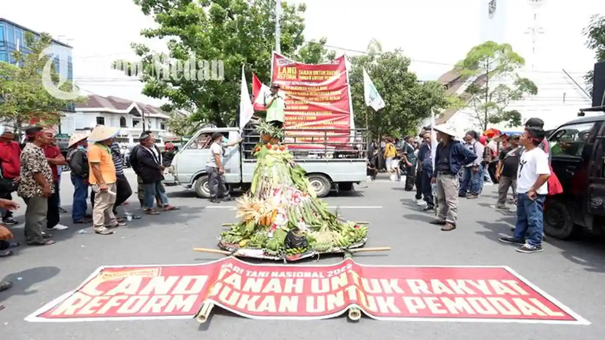 Berita Foto: Gubernur Edy Empat Tahun Menjabat, Dinilai Tak Mampu Selesaikan Masalah Tanah di Sumut - 2692022_UNJUK-RASA-PETANI_ABDAN-SYAKURO-4.jpg