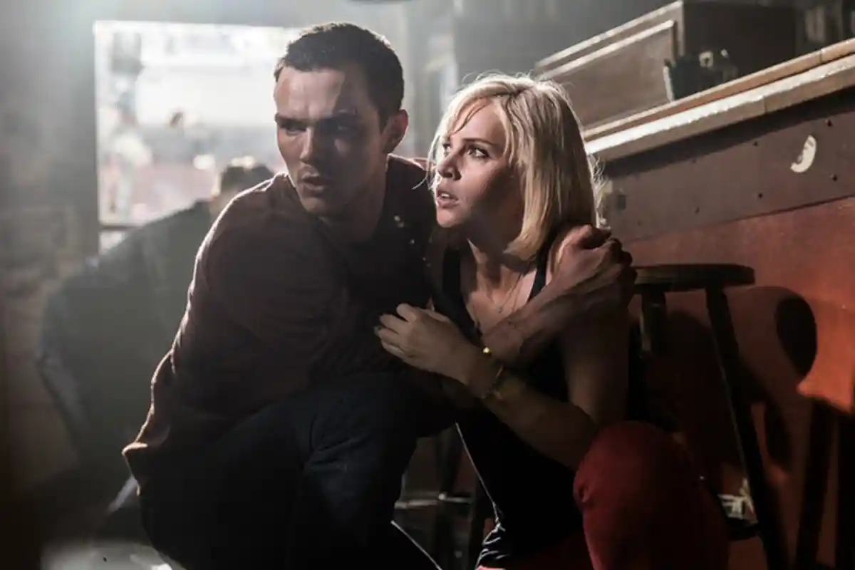 Sinopsis Film Collide, Kisah Perjuangan Casey Selamatkan Kekasih, Bioskop Trans TV Pukul 21.00 WIB