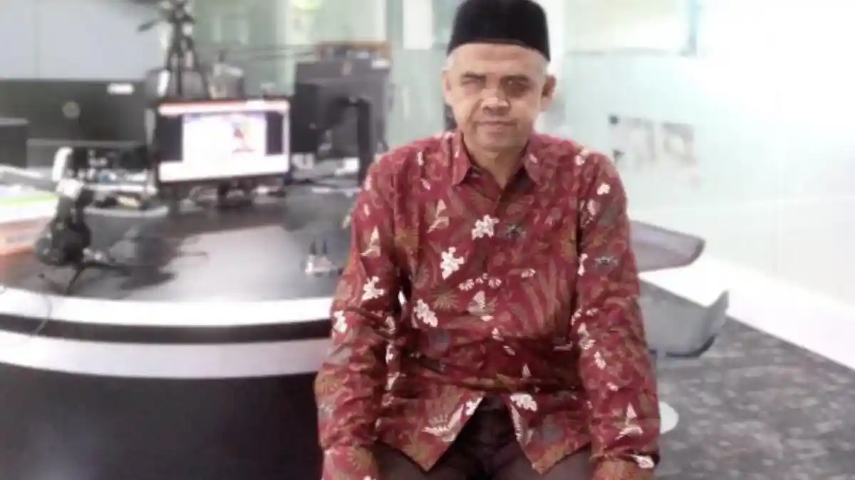 Semangat Zulfahmi Guru SLB Negeri 1 Tanjungpinang Ajar Penyandang Tuna Netra