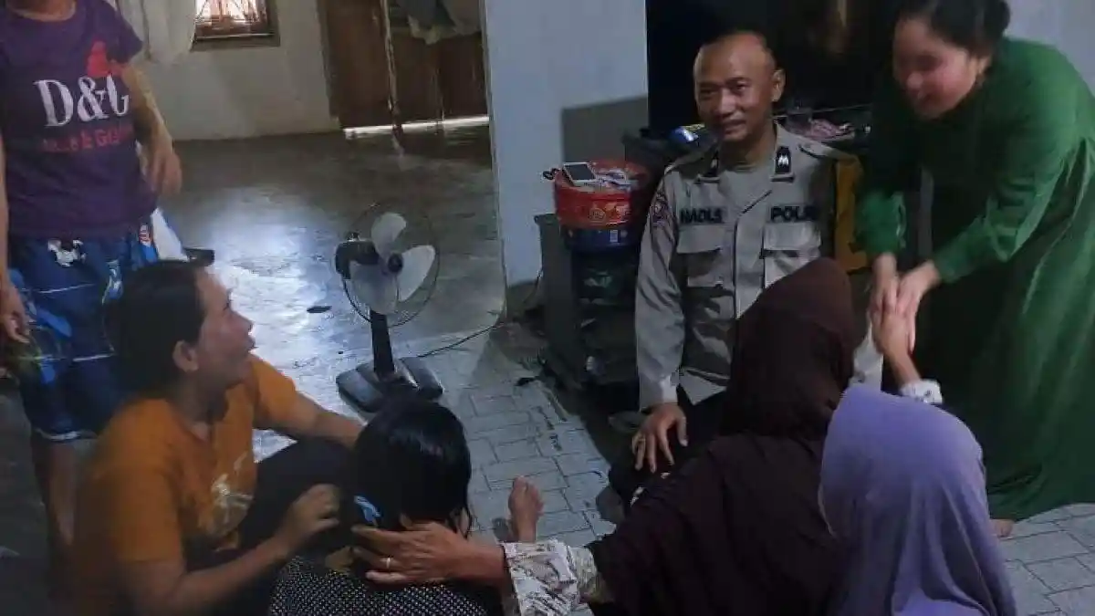 Sesatnya Ibu Muda Ini, Ngaku Dapat Bisikan Bawa Anak Terjun ke Sungai, Beruntung Diselamatkan Warga