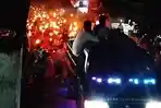 Suka-Cita-Pawai-Obor-Pada-Malam-Takbiran-di-Bima.jpg