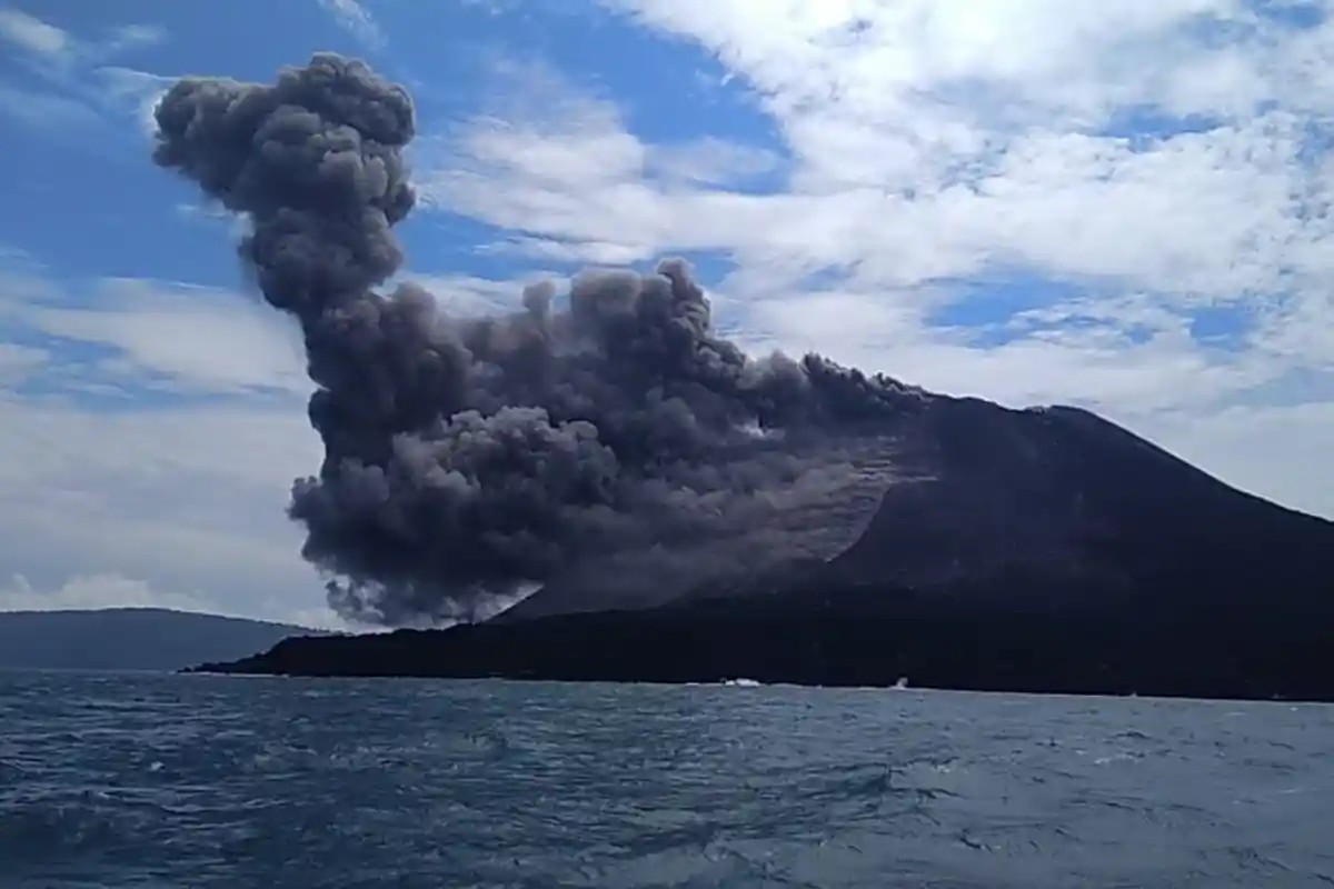 Status Gunung Anak Krakatau Siaga, Berikut Imbauan PVMBG untuk Masyarakat