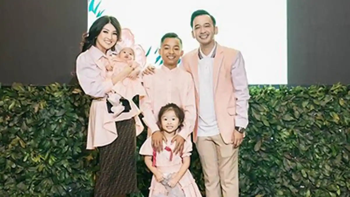Diminta Belajar 2 Bahasa Asing di Rumah, Betrand Peto Meledek Ruben Onsu: Ayah Juga Gak Bisa