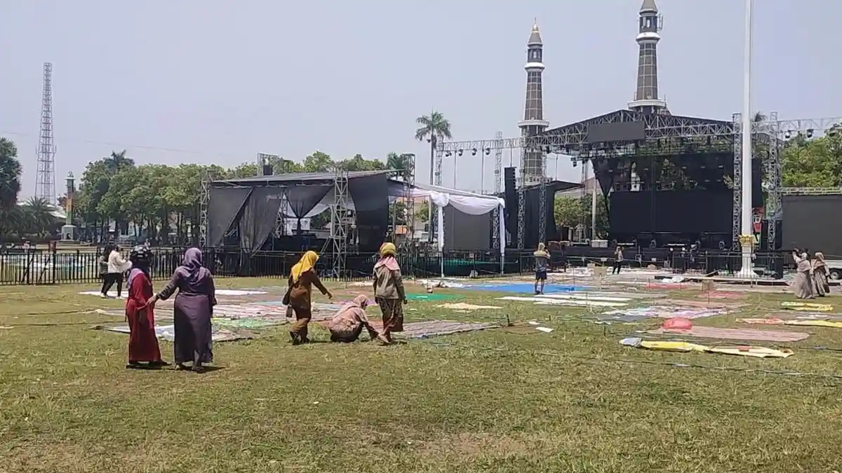 Alun-Alun Steril Buat Jombang Bersholawat Gus Iqdam, Pemkab Jombang Siapkan 4 Lokasi Alternatif PKL