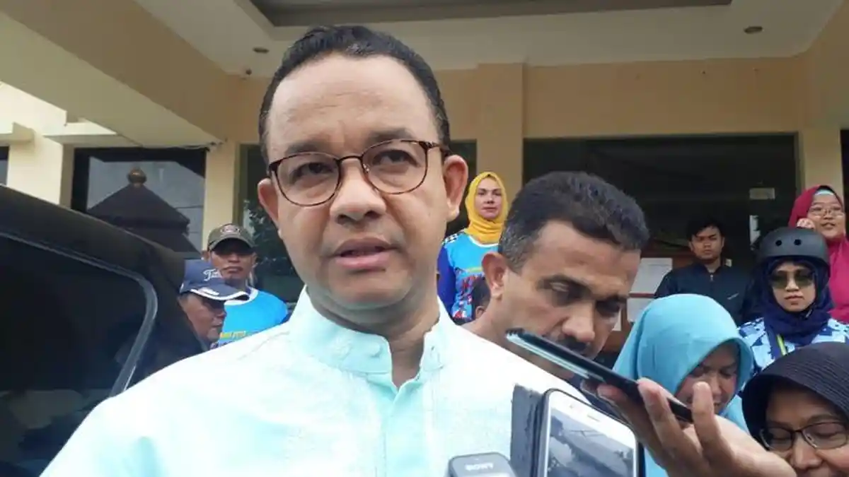 Banjir Rob Mulai Genangi Pesisir Jakarta, Anies: Tidak Ada yang Mengkhawatirkan