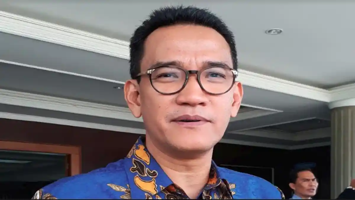 Respon Refly Harun Pasca Dicopot Erick Tohir, Terakhir Kritik Stafsus Presiden Soal Kop Setkab