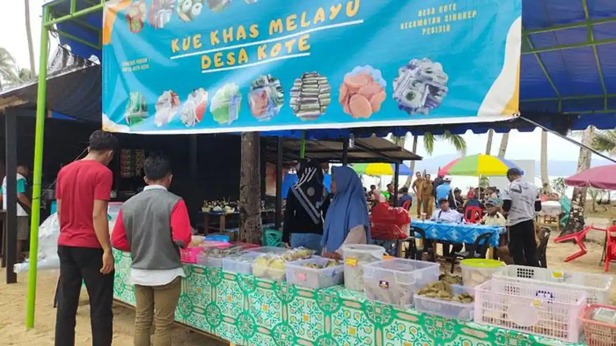 Desa Kote di Lingga Jual Takjil Berbagai Makanan Khas Untuk Buka Puasa