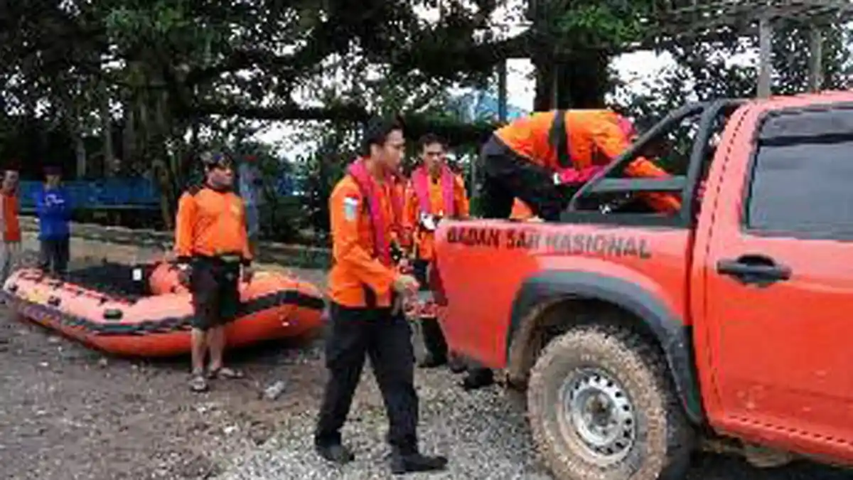 Basarnas Sintang Cari Bocah Tenggelam di Sungai Kapuas Hulu