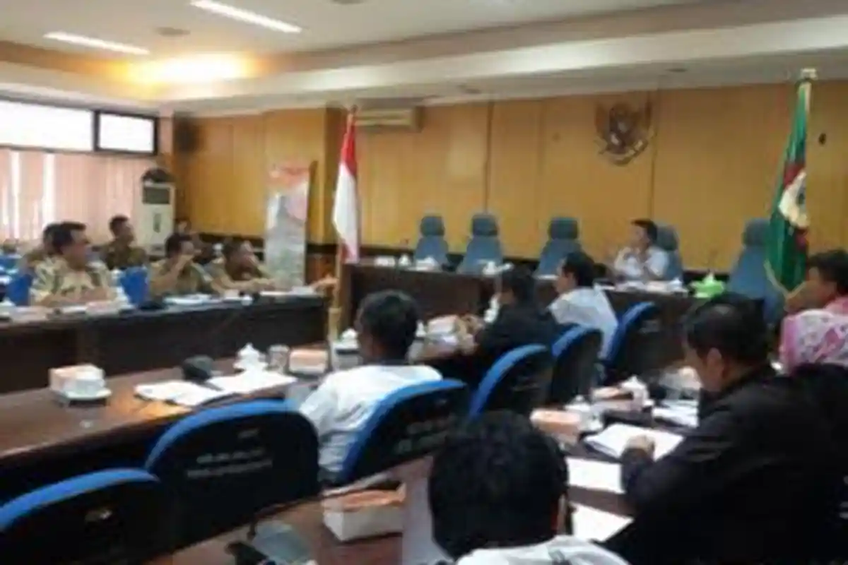 Ratusan Minimarket Tanpa Izin, DPRD Makassar 'Semprot' Disperindag