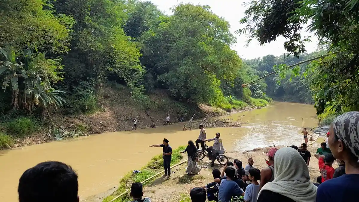 Santri Terseret Arus Sungai Ciberang Lebak, Ditemukan dalam Kondisi Meninggal Dunia