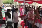 Wapres Ma'ruf Amin Berikan Bantuan Pangan Non Tunai dan Sembako ke Warga Demak