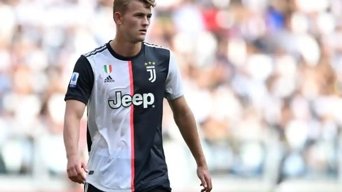 Matthijs de Ligt Mendadak Ingin Setim dengan Messi, Siap-siap Bakal Khianati Ronaldo