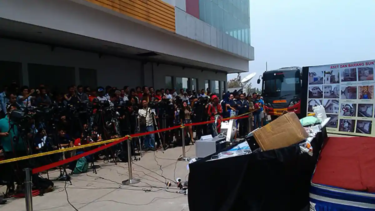 Warga Penasaran Lihat Pengungkapan Narkotika Milik Freddy Budiman