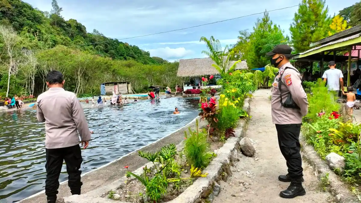 Libur Lebaran, Pengunjung Padati Wisata Batu Lepes di Bener Meriah