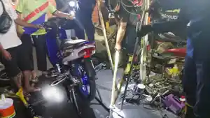 ULAR-KOBRA-MASUK-BENGKEL.jpg