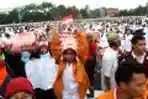 Ratusan Perawat Demo di Gedung DPR