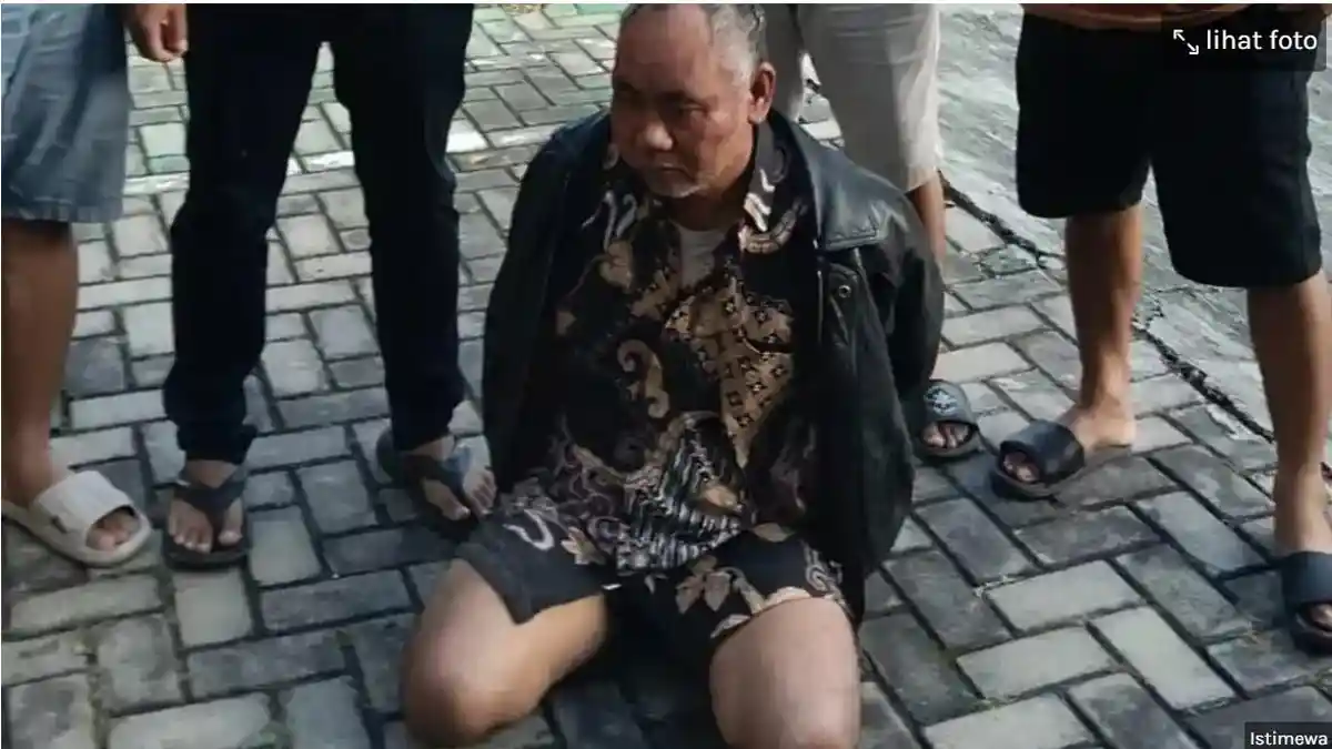 TAMPANG Asyhari Kiai Cabul di Pati Ditangkap, Berlutut dan Tangan Diikat, Korban Lebih 30 Santriwati