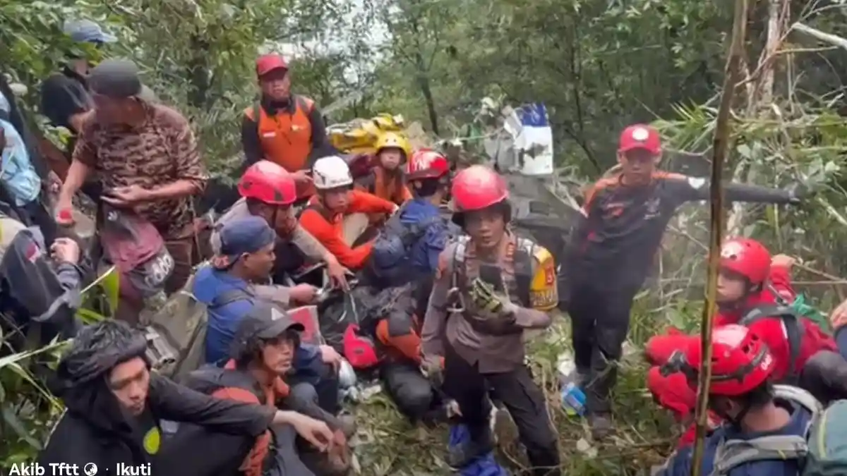 Kepala Pesawat ATR 42-500 Ditemukan Tim SAR, Begini Bentuknya