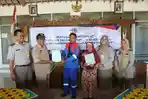 Kantor-Badan-Pertanahan-Nasional-BPN-Batang-menyerahkan-30-sertifikat-tanah.jpg