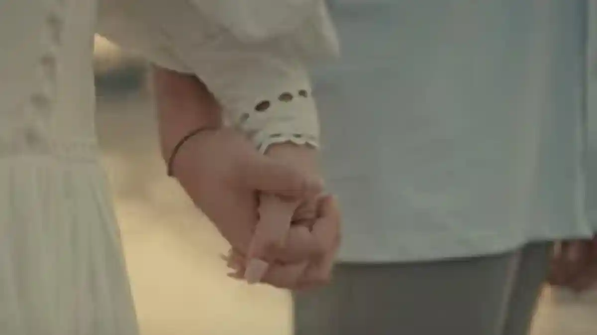 Lirik Lagu Bodoh - Anggis Devaki 'Terlanjur Sayang Padamu, Kuberi Semua Untukmu'