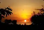 Sunset-di-Hotel-Mario-yang-berada-di-Pantai-Kita-Mananga-Aba.jpg