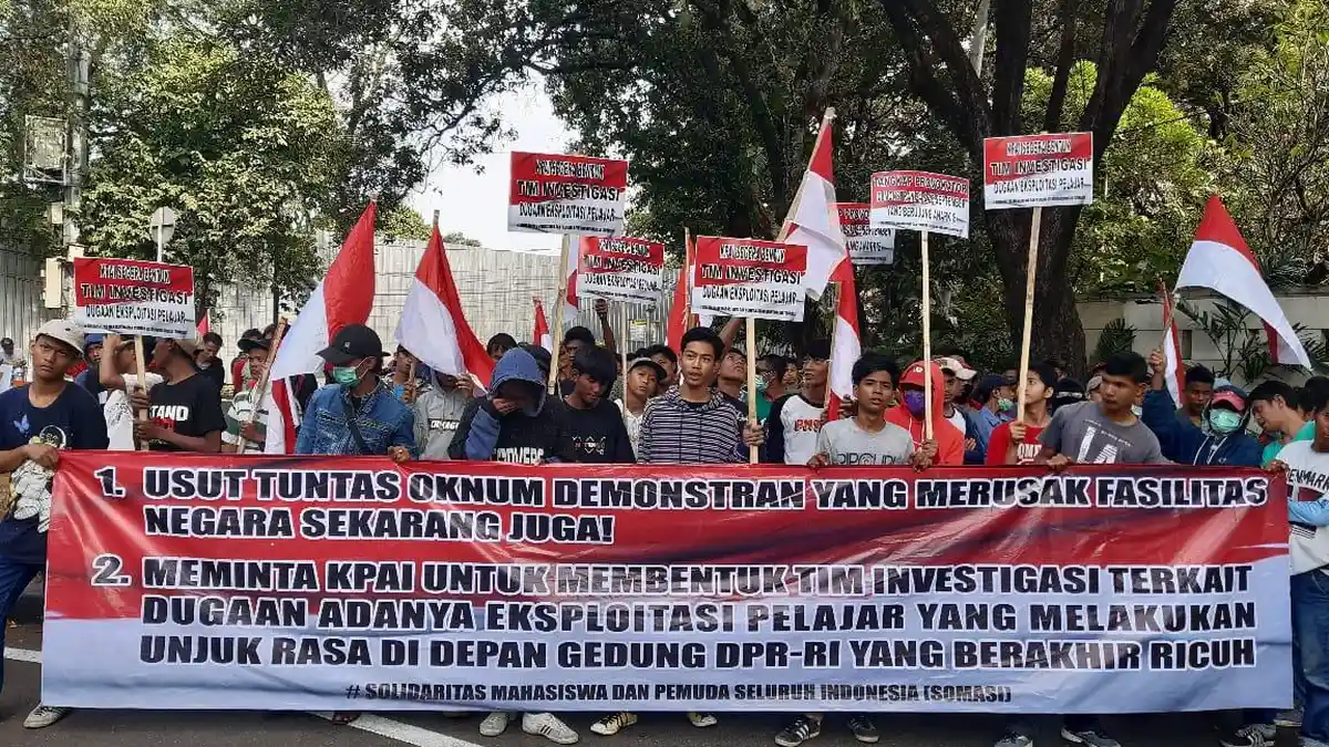 Mahasiswa Desak KPAI Usut Penggerak Demo Pelajar SMK dan SMA