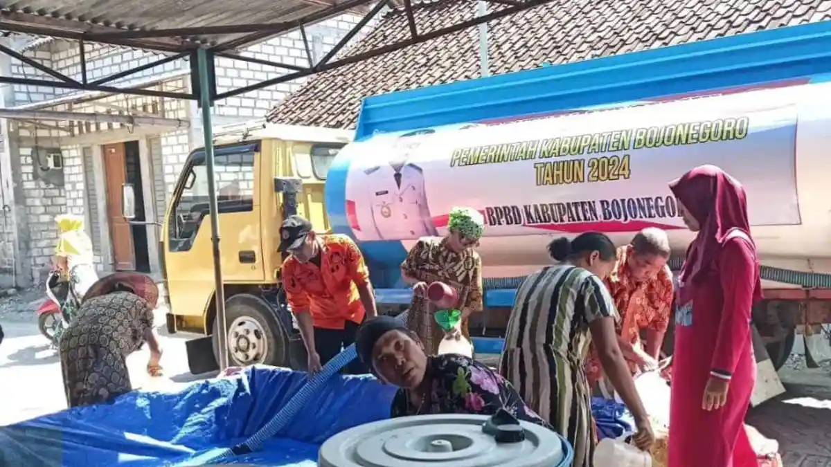 Sumber Air Mengering, Krisis Air Bersih Melanda 15 Desa di Bojonegoro