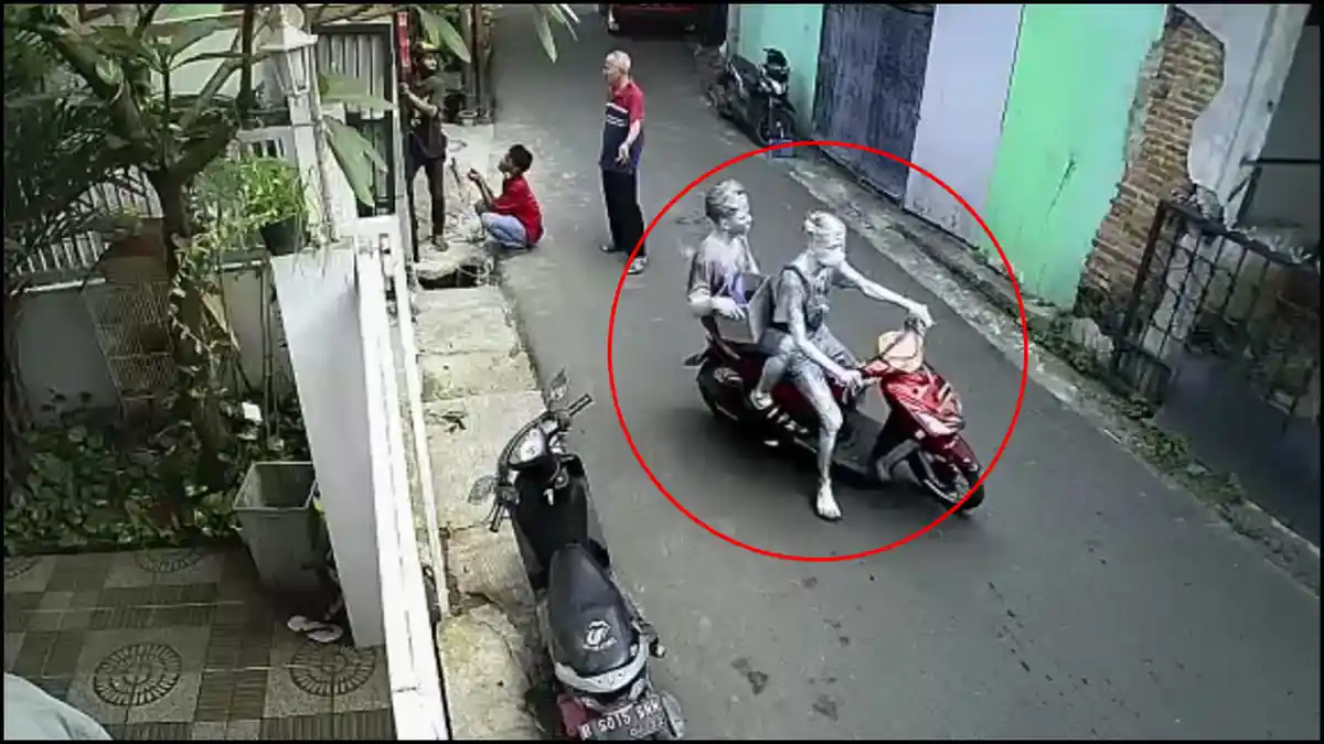 Manusia Silver Maling Motor Warga Cipulir Viral di Medsos
