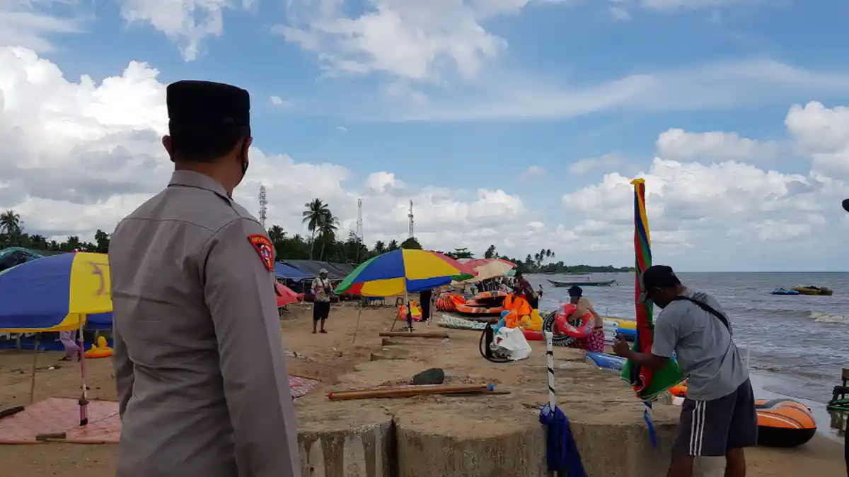 Petugas Gabungan Bubarkan Pengunjung di Pesisir Takisung dan Batakan, Begini Suasananya