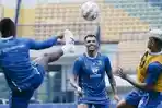 Sesi-Latihan-Persib-Jelang-Lawan-Arema-FC-Liga-1-2024.jpg