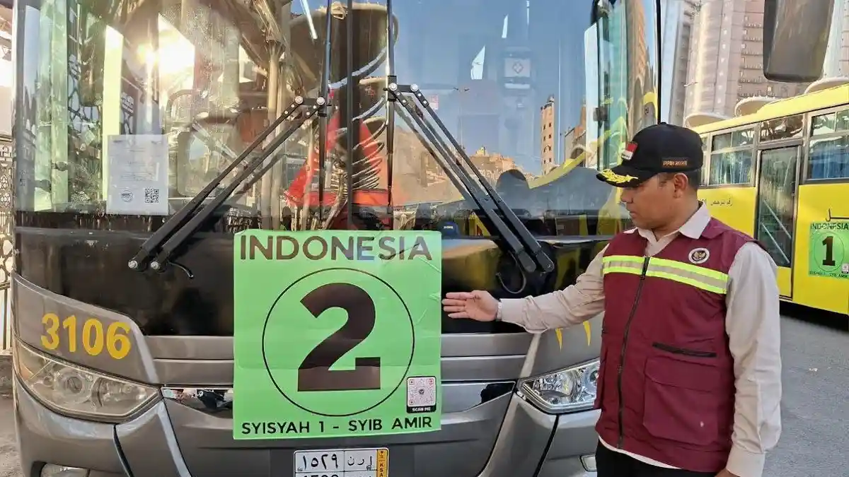Bersabar di Tengah Panas Terminal, Kisah Petugas asal Sulawesi Doktor Brandes Jadi Kapos Terminal