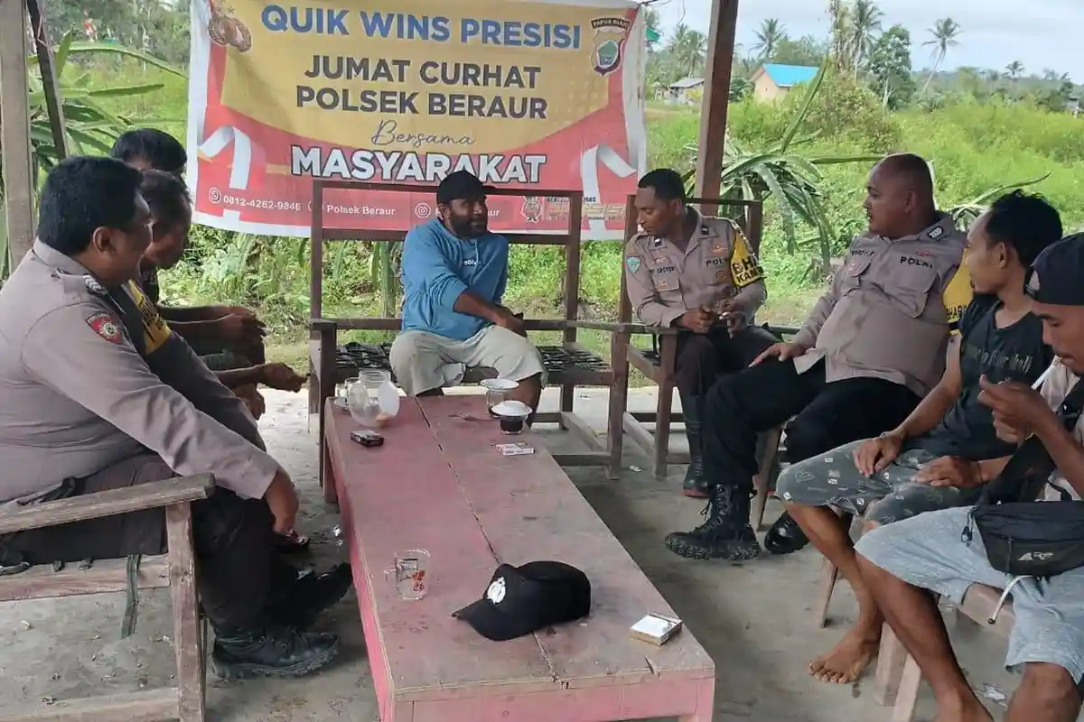 Polsek Beraur Imbau Masyarakat Pasang Bendera Merah Putih, Guna Sambut HUT ke-78 RI