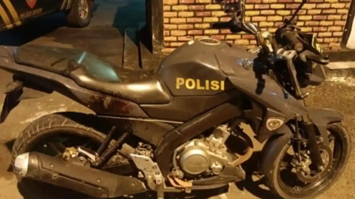 Warga Jasinga Bogor Temukan Motor Polisi Terguling di Tengah Perkebunan, Ada Bercak Darah di Body