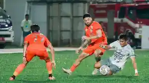 Laga-Borneo-FC-vs-Bali-United-pada-3-April-2023-di-Stadion-Segiri-Samarinda.jpg