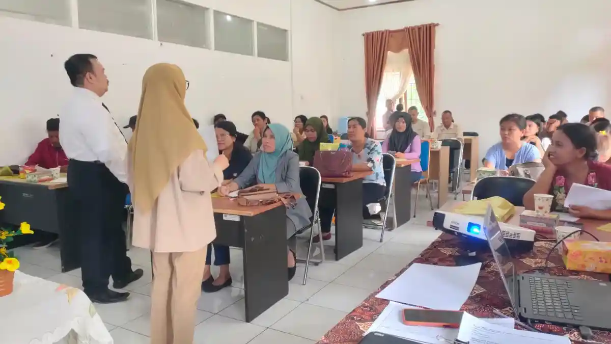 Dinsos Pakpak Bharat dan Kemenaker RI Gelar Pelatihan UMKM