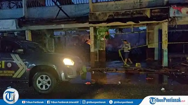 Kebakaran-Pasar-Pagi-di-Sungai-Pinyuh.jpg