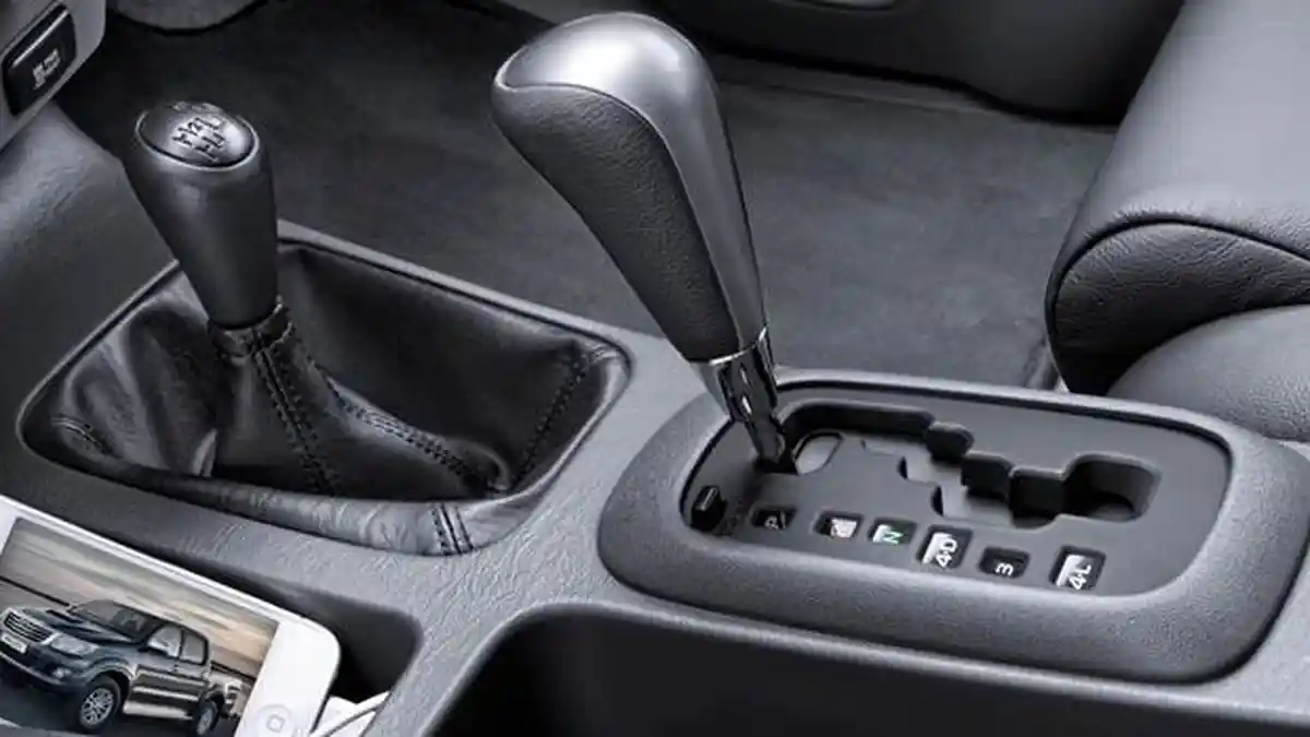 Pilih Mobil Manual atau Otomatis? Cari yang Tepat Untukmu!