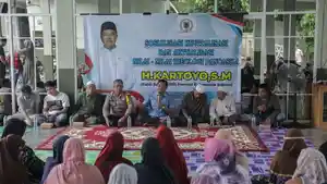 Wakil-Ketua-DPRD-Kalsel-Kartoyo-melakukan-Sosialisasi-Revitalisasi.jpg