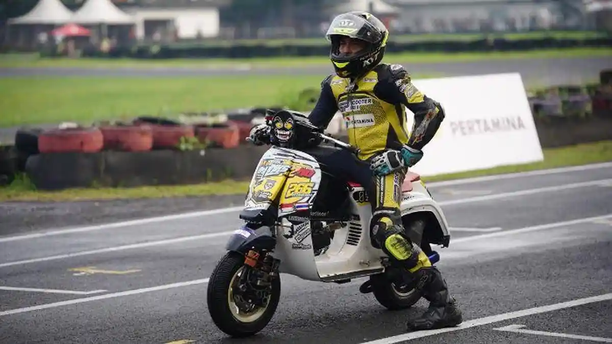 Majukan Ekosistem Otomotif Indonesia, Pertamina Dukung Scooter Prix 2025 yang Digelar 5 Putaran