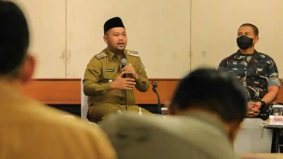 Pimpin Rakor Penanganan PMK, Bupati Gresik Harap Ada Penambahan Tenaga Medis Tangani Hewan Ternak