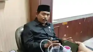 Buntut-Anggota-DPRD-Jember-Main-Game-Saat-Rapat-BK-DPRD-Heran-Mengapa-Merokok-Dipermasalahkan.jpg