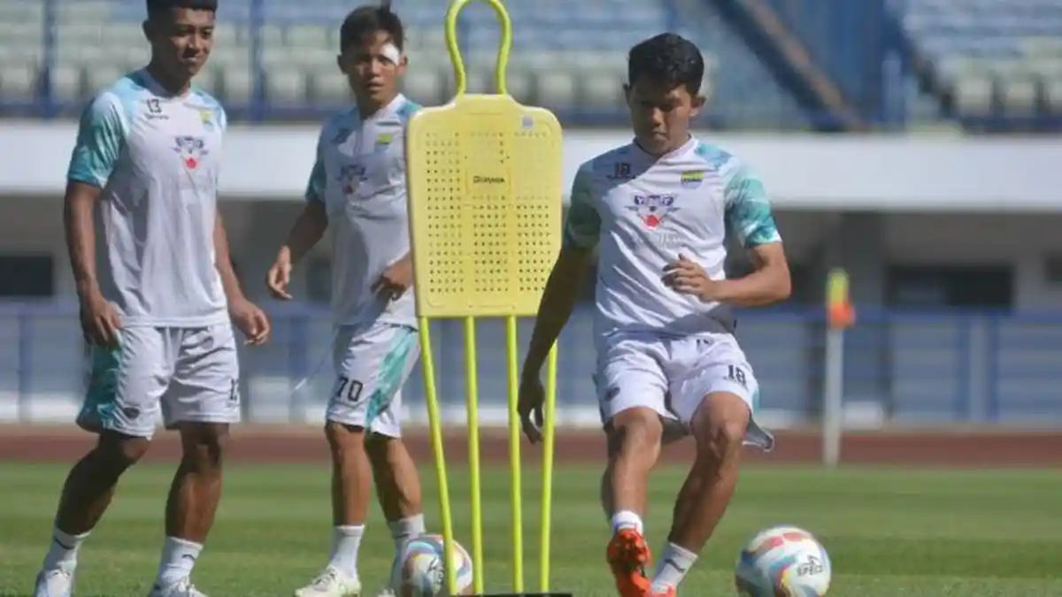 BRI Liga 1, Pemain Persib Ferdiansyah Terus Berjuang untuk Mengembalikan Kondisinya