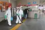 Penyemprotan Disinfektan di Stasiun Poris