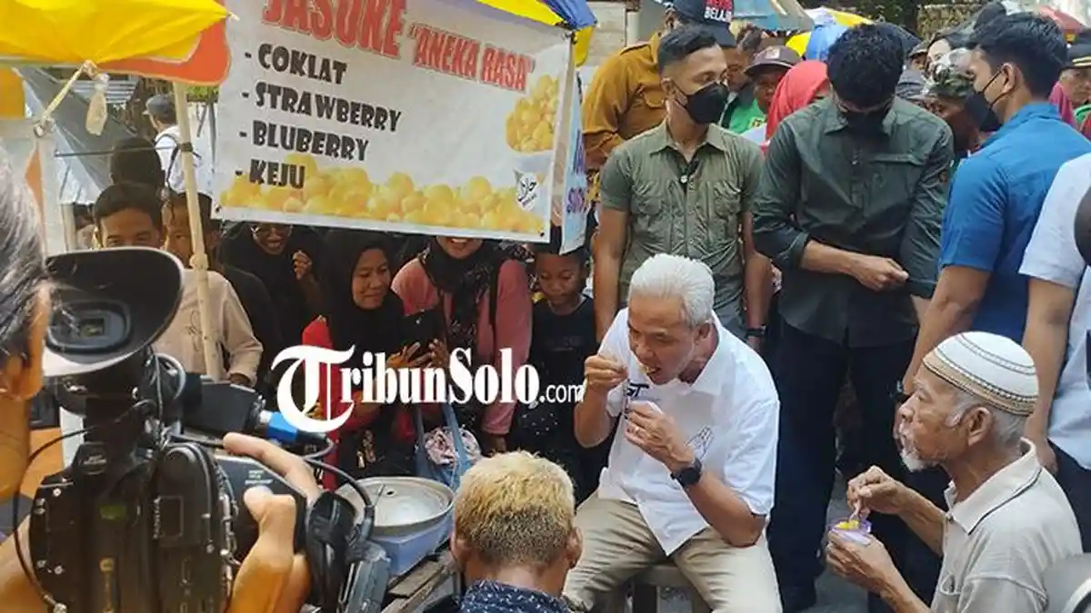 Hanya 30 Menit di OMAC Klaten, Ganjar Sempatkan Ngobrol dengan Warga